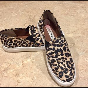 Steve Madden Leopard Print Slip-On Sneakers Size 6